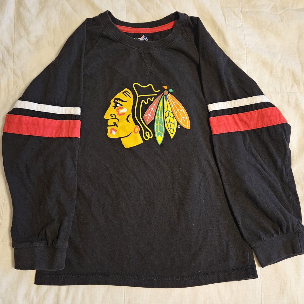 Kids Majestic Black and Red Long Sleeve Tee with Chicago Blackhawks Logo